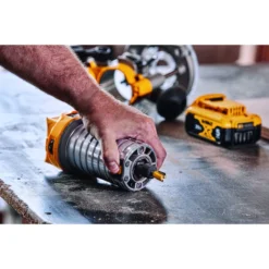 Dewalt 20-V Cordless Compact Router - Brushless Motor - LED Light - Variable Speed - Bare Tool (battery Not Included) -ToolPro Sales Store 00277195e L