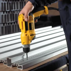 DEWALT 8 Amp 3/8-in VSR Corded Drill Kit -ToolPro Sales Store 00277671d L