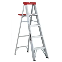 Eagle Aluminum Stepladder - Folding - 200-lb Load Capacity - 5-ft H X 20 1/2-in W